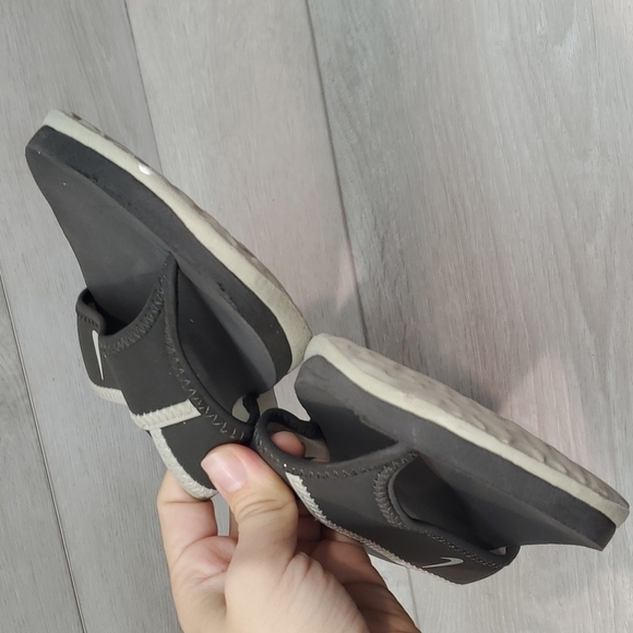 Nike Womens Comfort Outdoor Sandals shoes sz 10 - Picture 4 of 10